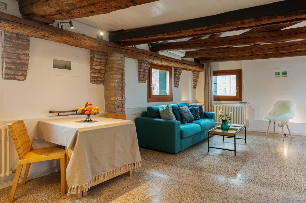 Hideaway Biennale * Venecia